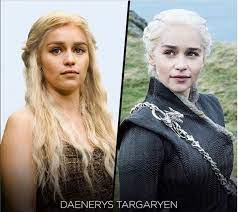 Season 1 Vs Season 7 Queen Matriarch Of House Targaryen Mother Of Dragons Breaker Of Chains Trono Di Spade Trono Spade
