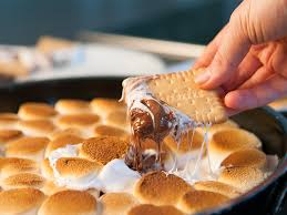 Rezept Fur S Mores Dip Aus Dem Ofen In 2021 Backrezepte Rezepte Einfacher Nachtisch