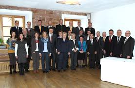 Und weitere banken in linsengericht und umgebung. 705 Jahre Treue Mitarbeit Vr Bank Main Kinzig Budingen Eg
