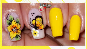 Apr 07, 2020 · las plumas y los aves simbolizan la libertad. Decoracion De Unas En Color Amarillo Decoracion De Unas Flores Y Mariposa Amarillo Youtube