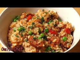 Easy Chicken And Chorizo Risotto Is An Amazing Shortcut Recipe That Is Very Simple To Make Easy En Chicken And Chorizo Risotto Chorizo Risotto Risotto Recipes