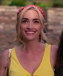 Find out everything that's been released so far about the cast, plot, premiere, and more. Guide To All Cast And Characters In Ginny And Georgia