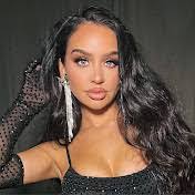 Angela Twiss's Instagram, Twitter & Facebook