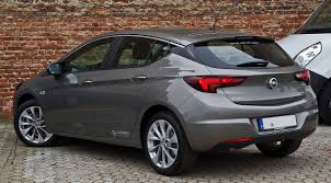 File:Opel Astra 1.6 CDTI ecoFLEX Edition (K) – Heckansicht, 13. Oktober  2015, Düsseldorf.jpg - Wikimedia Commons