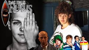 Zudem scheint sie nicht allein im unheimlichen treppenhaus zu sein. Ein Mysterioses Internat Und Cringe Das Haus Anubis Folge 1 Huebi Youtube