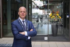 Bureau de vote vul je gegevens in of klik op een icoon om in te loggen. Bengevoord Als Burgemeester Terug In Stembureau Waar Hij Eerste Stem Uitbracht Verkiezingen Achterhoek Gelderlander Nl