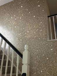 Are you looking to effortlessly add class and elegance to a room? Pin By Henriette Meijers On Home Glitter Accent Wall Glitter Paint For Walls Glitter Room