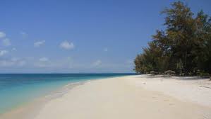 Located 15km off the east coast of johor, pulau besar is surrounded by many other scattered islands. Trip In Asia Pulau Besar