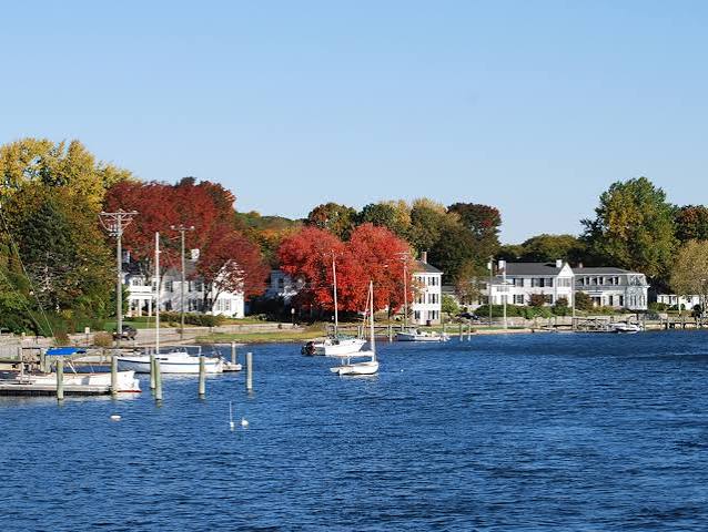 Best Places to Buy a Home in Connecticut in 2026: A Local Buyer's Guide