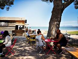 La Paillote De Zebuline Et Zigoto Martigues Restaurant Avis Numero De Telephone Photos Tripadvisor
