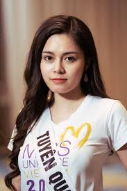 Nàng Eva Tuyên Quang" Cao Diệp Anh show ảnh áo tắm bỏng mắt