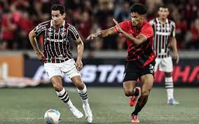 Fluminense enfrenta Furacão na Arena da Baixada na manhã deste domingo
