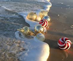Find beautiful designs on high quality ornaments that are perfect for decorating. Beach Themed Christmas Tree Ornaments Coastal Beach Themed Christmas Tree Ornaments Ideas Pretty Chic Home Decor