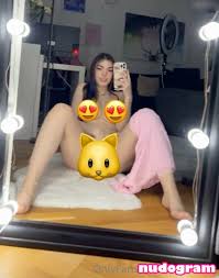 Mellooow3  Mellow Maloni  abbyrogue  mellooowx  melloww Nøgne lækkede  OnlyFans foto 80 - Nudogram v2.1