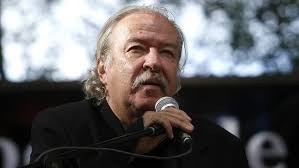 Fernando Rendón, el poeta que fundó el abrazo