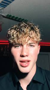 #pov we’ve been dating lowkey for a while and we decided to bring it public  but you’re overthinking the first day at school#foryou #fyp #foryoupage