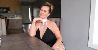 Dinner Date. POV girlfriend experience.