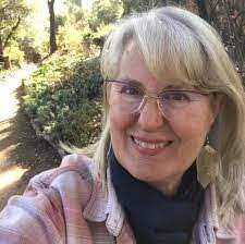 Stacie Winn's Instagram, Twitter & Facebook