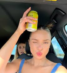 Georgia Lang (@georgiaalang) • Instagram photos and videos