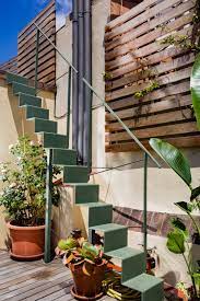 Origami Stair Roof Terrace In Barcelona Ampliaciones De Casas Escaleras De Patio Escaleras Para Casas Pequenas