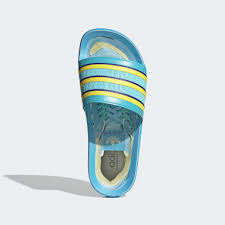 Die untersohle ist beispielsweise so gestaltet, dass du kaum wegrutschen kannst. Turkis Frauen Schuhe Adidas Deutschland