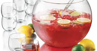La Meilleure Recette De Punch Festif Du Temps Des Fetes Recipe Punch Recipes Lemonade Punch Recipe Alcoholic Punch Recipes