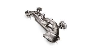 The perfect driving position with its improbable rear engine design keeps you planted through any chicanes and back. Porsche 911 Carrera S 4 4s Cabriolet 992 Opf Gpf 2020 Slip On Race Line Titanium Akrapovic Automobil Auspuff