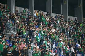 Dwie trybuny 8500 8500 miejski. Pesu6sovawmxem