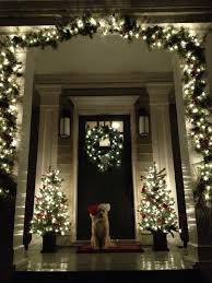 Si Vous N Avez Pas La Place Pour Un Sapin De 3m De Haut Mais Que Vous Voulez Donner Un Air De Fet Decoration Noel Decoration Noel Exterieur Deco Noel Exterieur