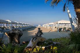 E' anche un ristorante molto conosciuto e di. Nice2stay Villa Gilda