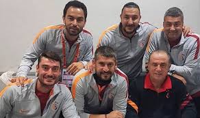 _____ ★ yukarıdaki kodu kopyala ! Umit Davala Galatasaray In Yeni Baskani Burak Elmas I Tebrik Etti Haber Turek