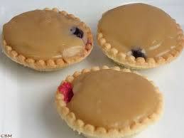 Dans La Cuisine De Blanc Manger Tarte Au Sucre A La Creme Et Aux Petits Fruits Desserts Favorite Recipes Food