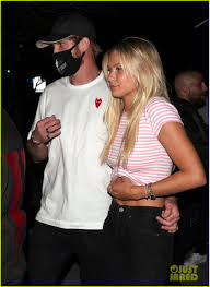 Tommy paul 's height is 6 feet 1 inch and his weight is 82 kgs. Logan Paul Girlfriend Josie Canseco Cuddle Up After Dinner With Friends In West Hollywood Photo 4471988 Josie Canseco Logan Paul Pictures Just Jared