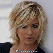 Frisuren Frauen Kinnlang Frisurentrends Frisuren Haarschnitte Kurzhaarfrisuren Haarschnitt Kurz
