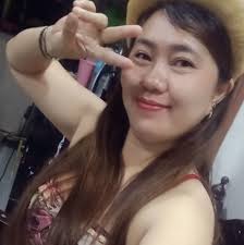 LAUNDRY XMAS TREE' 🌲 Ricci Rivero at Leren Mae Baustista parehong  nagbahagi ng larawan ng labahan na hugis christmas tree sa kanilang IG  story. "oh buo na" saad ni Ricci. Photo by