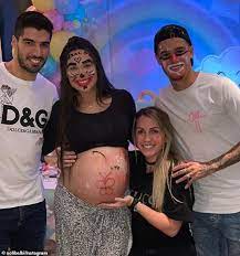Together, they have a daughter maria coutinho. Philippe Coutinho Gets His Face Painted Awaits The Arrival Of His New Baby Daughter Daily Mail Online