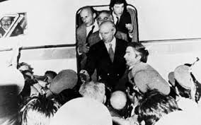 «η δημοκρατία μας χωράει όλους» είναι η φιλοσοφία της φετινής εκδήλωσης για την αποκατάσταση της δημοκρατίας που θα γίνει αύριο σάββατο 24 ιουλίου. 38 Xronia Symplhrwnontai Shmera Apo Thn Apokatastash Ths Dhmokratias Video Arcadia Portal