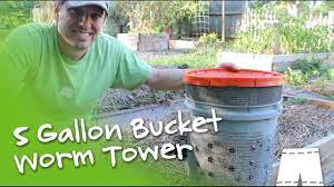 This will introduce a few worms—and maybe eggs—to the new bin, as well as other beneficial microorganisms to help with the decomposition process. How To Make A Diy 5 Gallon Bucket Worm Tower Youtube
