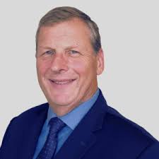 Introducing Robin Catlin: A Seasoned Expert in Commercial Real Estate Joins  andrew scott robertson