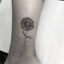 Black And Grey Sunflower Tattoo Designs Sunflower Tattoo Meaning And Designs September 2020 Sunflower Tattoo Meaning Sunflower Tattoo Small Sunflower Tattoo