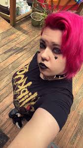 Wussup all my fellow 🌈s a jus wanted to introduce myself my name is  Christal I am 31 from Richmond va but currently reside in mechanicsville va  always looking for new friends