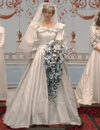 1980s wedding dress ugly wedding dress wedding attire wedding gowns bride gowns bridal dresses bridesmaid dresses vintage bridal mode vintage. 1981 David And Elizabeth Emanuel Princess Diana S Wedding Dress Fashion History Timeline