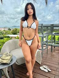 Lemonparadise - Free pics, galleries & more at Babepedia