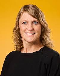 Jennifer Vandermeulen's Instagram, Twitter & Facebook