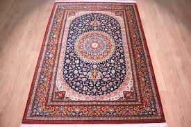 Besondere eigenschaften des ghom teppichs überzeugen. Seiden Teppich Ghom Reiner Seide 200x142 Cm Blau