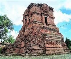 Namun perlu di ingatkan lagi bahwa wahana di tempat ini masih dalam tahap pembangunan. Berwisata Dan Mengulik Jejak Sejarah Di Nganjuk Indonesia Traveler