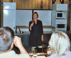 Stay up to date with your business. Fil Mischa Billing Jpg Wikipedia