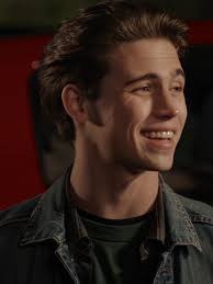 Porque Que O Tanner Buchanan Tem A Foto Do Sebastian Croft De Perfil