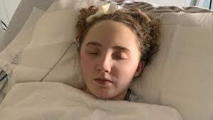 Tracy Bessette's Instagram, Twitter & Facebook