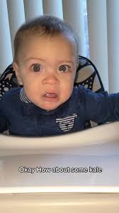 TRY WATCHING THIS WHOLE VIDEO WITHOUT MAKING A FACE LOL 🤣🥬🥦 #babycomedy  #fyp #funnybaby #veggietales #babytiktok